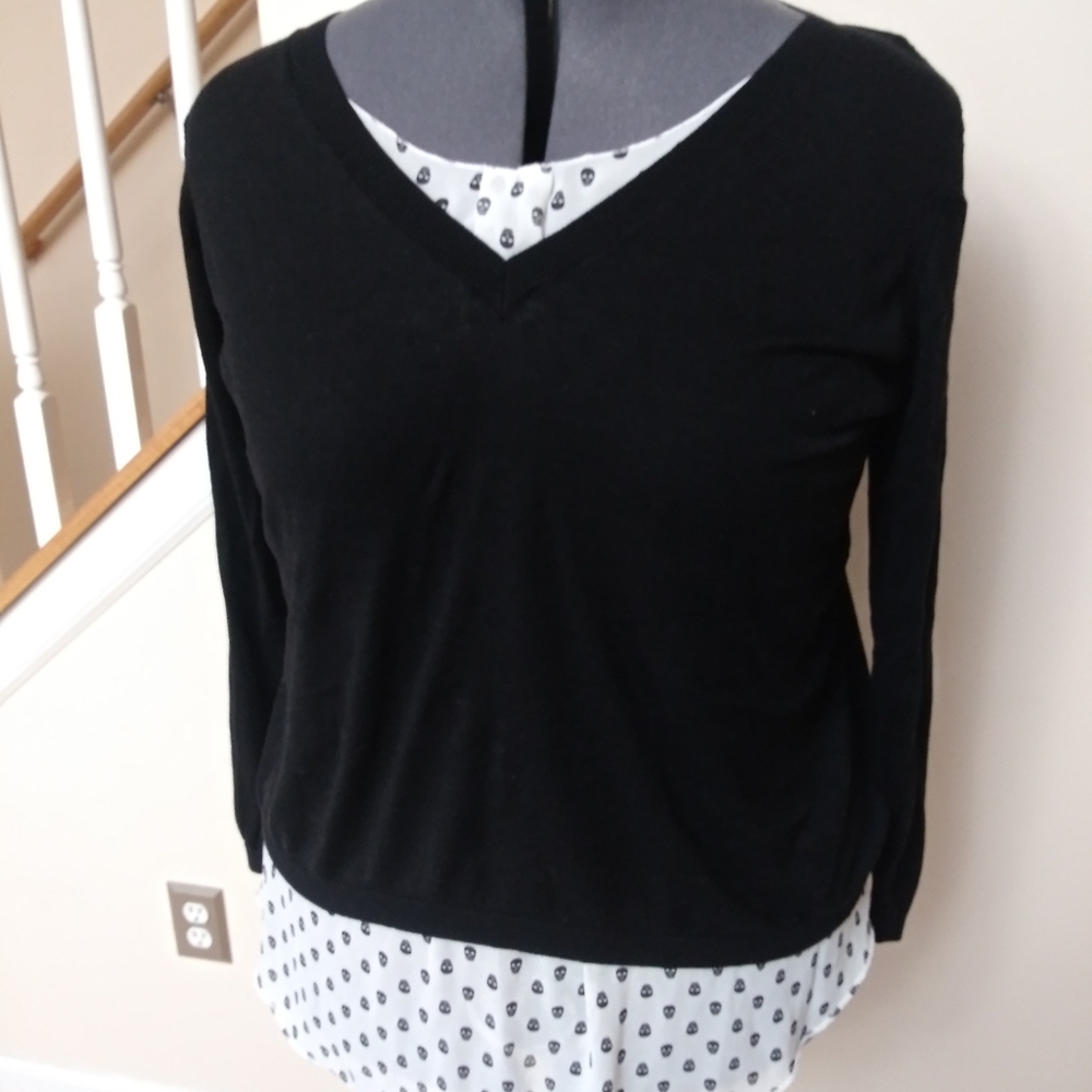 Skull sweater